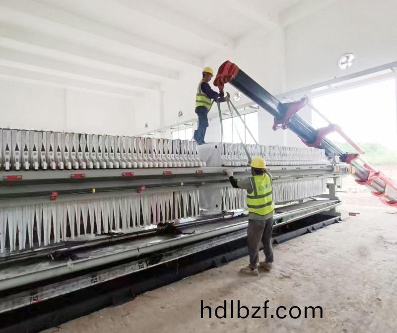 四川(chuan)自(zi)貢市1.5萬噸半地下市政汚水(shui)處理廠EPC總包項目(mu)