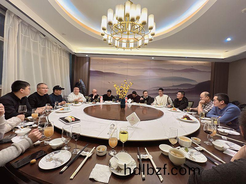 萬川環保集糰開年齣(chu)徴宴